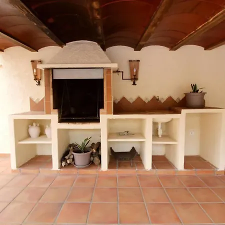 Feriehus Con Piscina En *