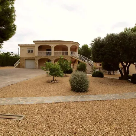 Feriehus Con Piscina En *